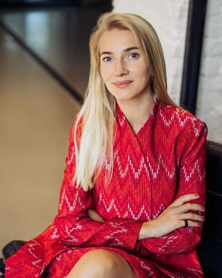 Anna Kelberg red dress